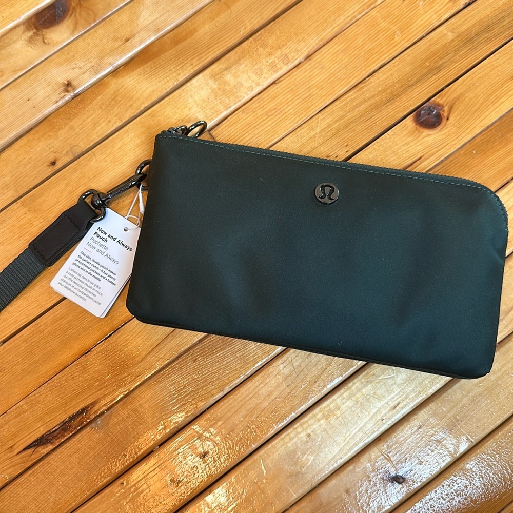 BNWT Lululemon Now and Always Pouch Rainforest Green